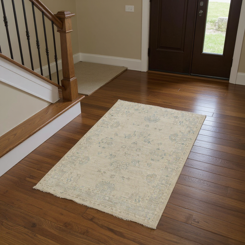 4.1 x 5.9 ft Hand Knotted Chobi Rug