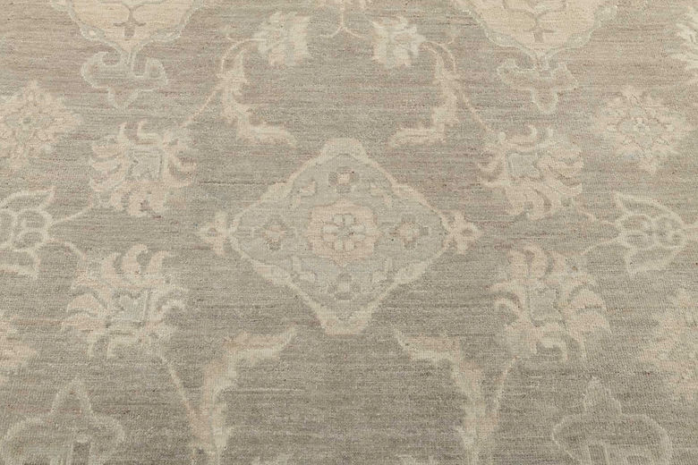 7.7 x 9.9 ft Hand Knotted Oushak Rug