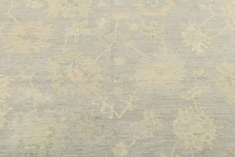 9 x 11.8 ft Hand Knotted Oushak Rug