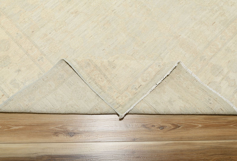 6 x 8.10 ft Hand Knotted Oushak Rug