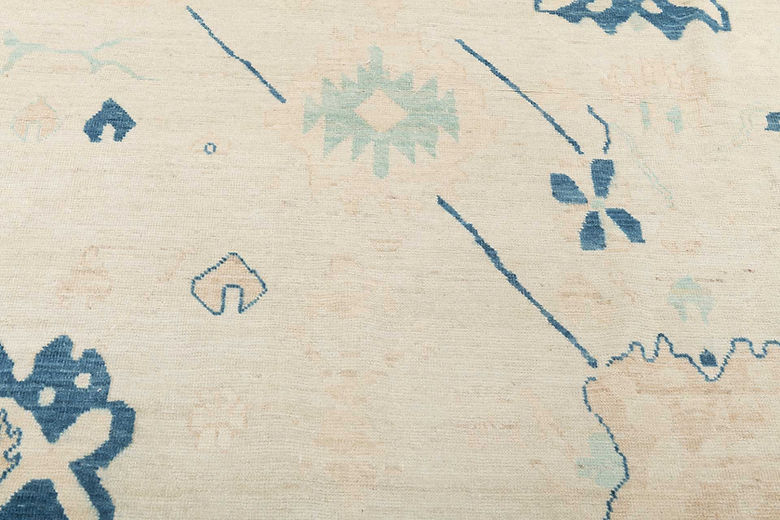 7.11 x 10.1 ft Hand Knotted Oushak Rug