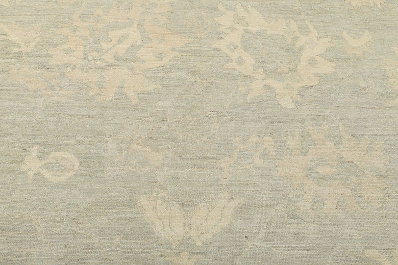 7.8 x 9.6 ft Hand Knotted Oushak Rug