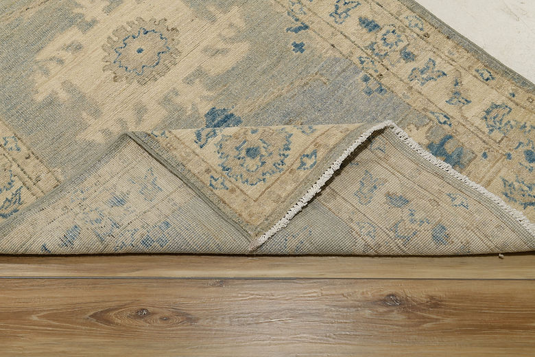 3 x 5.1 ft Hand Knotted Oushak Rug