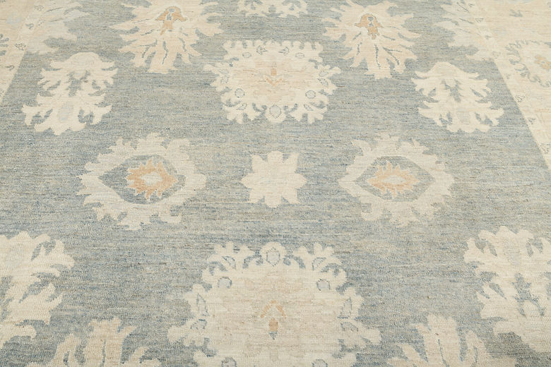 9.7 x 13.8 ft Hand Knotted Oushak Rug
