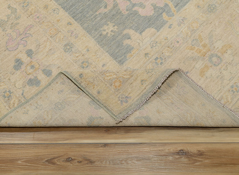 9 x 11.7 ft Hand Knotted Oushak Rug