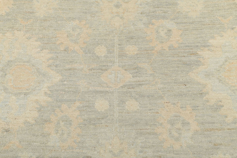 8.10 x 11.9 ft Hand Knotted Oushak Rug