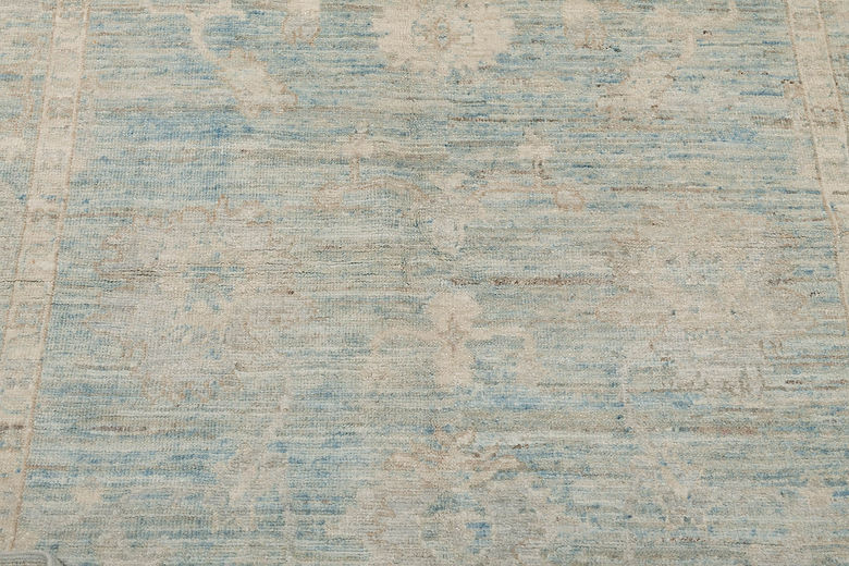 4.9 x 6.11 ft Hand Knotted Oushak Rug