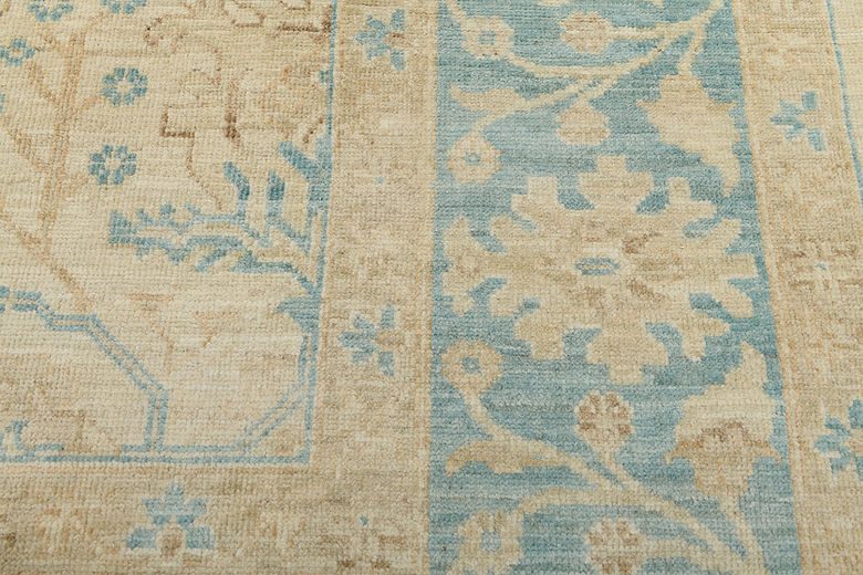 7.9 x 9.9 ft Hand Knotted Oushak Rug