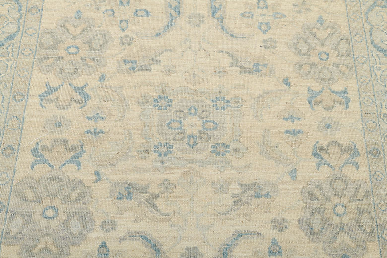 3.10 x 5.10 ft Hand Knotted Chobi Rug