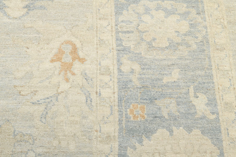 7.11 x 9.9 ft Hand Knotted Oushak Rug