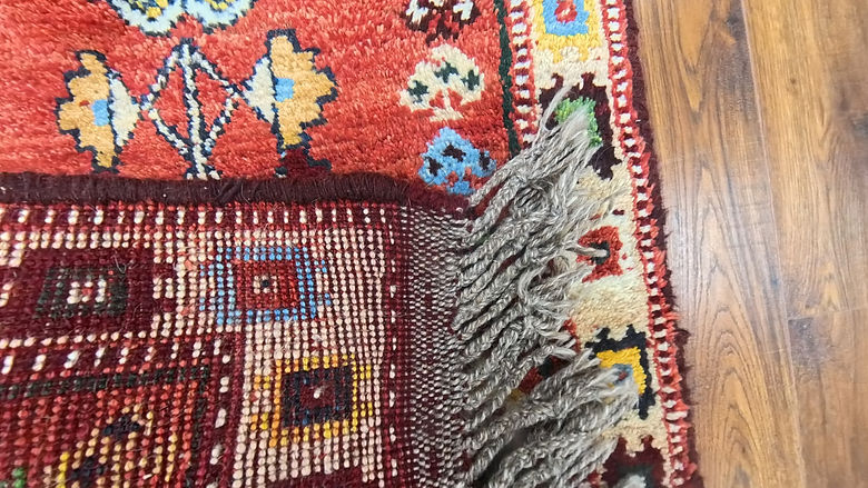 2.3 x 4.6 ft Hand Knotted Shiraz Rug