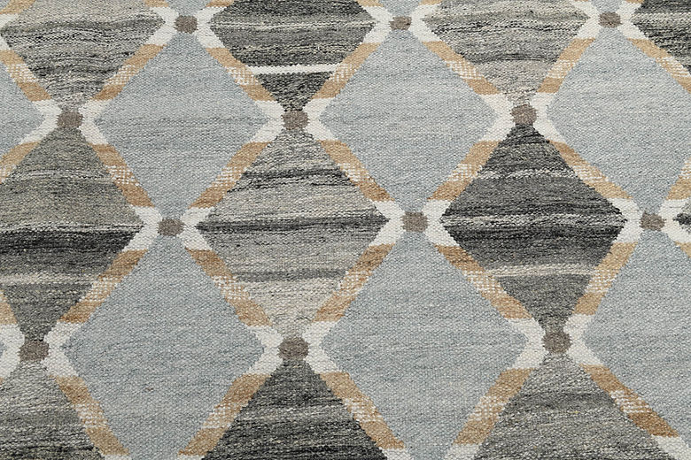 9.2 x 12 ft Hand Knotted Scandinavian Rug