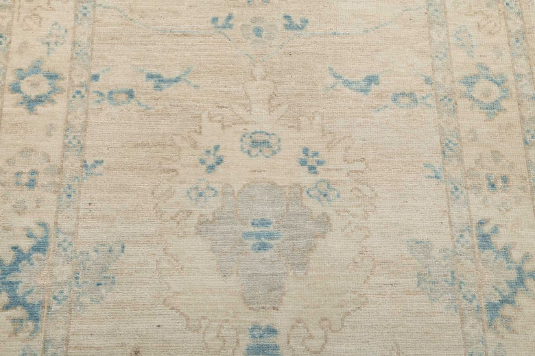 2.10 x 4.9 ft Hand Knotted Oushak Rug