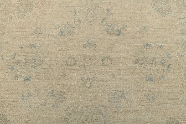 4.1 x 5.9 ft Hand Knotted Chobi Rug