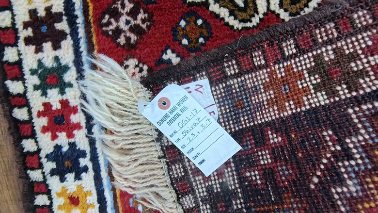 2.3 x 3.7 ft Hand Knotted Shiraz Rug