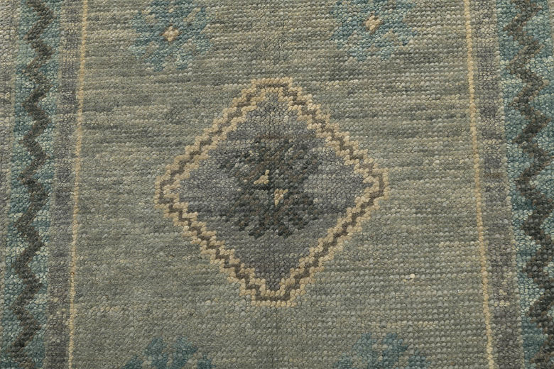 2.4 x 4.8 ft Hand Knotted Oushak Rug
