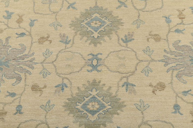 8.2 x 10.2 ft Hand Knotted Chobi Rug