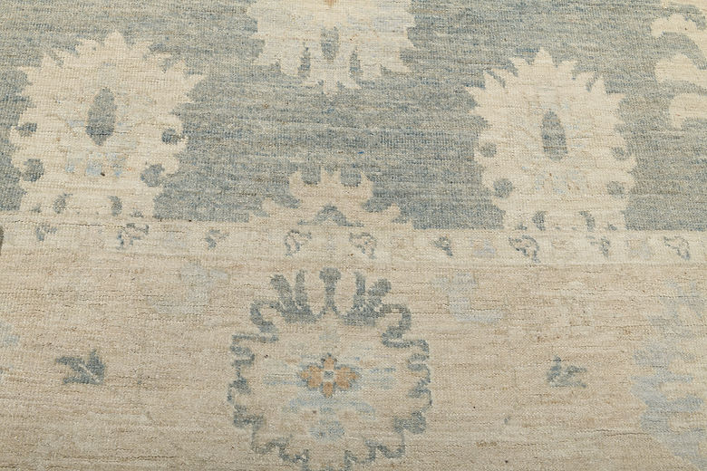 9.7 x 13.8 ft Hand Knotted Oushak Rug