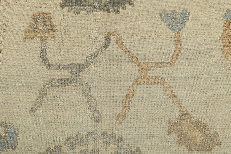 9.3 x 11.5 ft Hand Knotted Oushak Rug