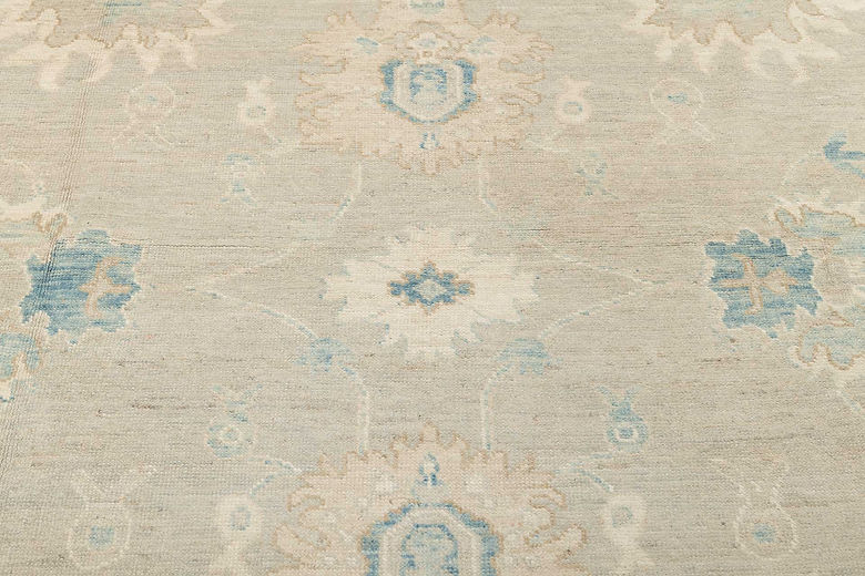 8.11 x 11.9 ft Hand Knotted Oushak Rug