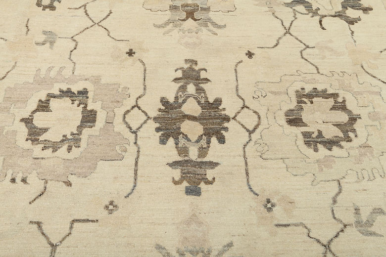 9 x 11.10 ft Hand Knotted Oushak Rug