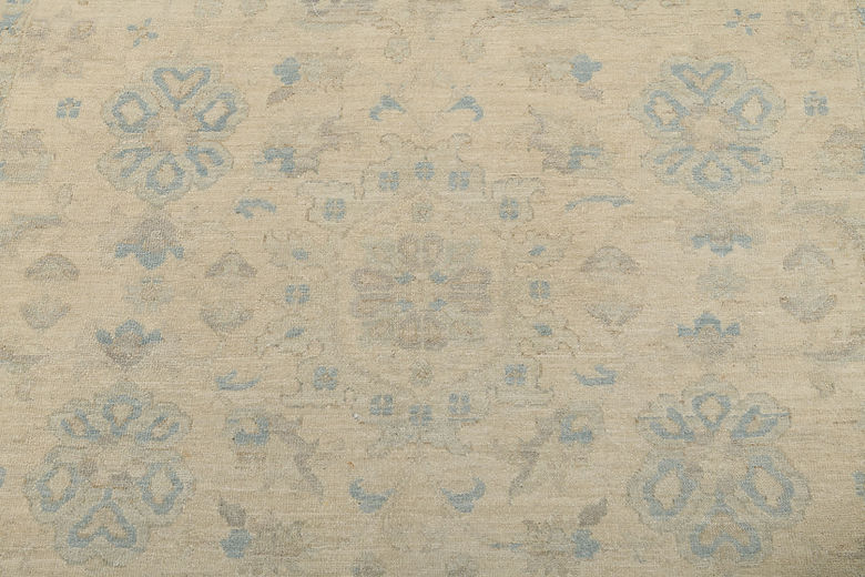 5.11 x 9.2 ft Hand Knotted Chobi Rug