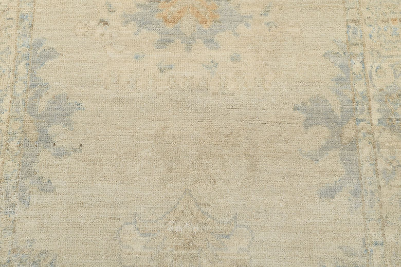 3.2 x 4.11 ft Hand Knotted Oushak Rug