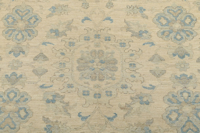 5.11 x 8.8 ft Hand Knotted Chobi Rug