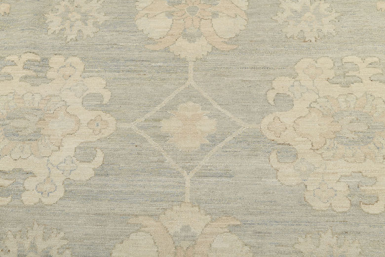 9 x 11.8 ft Hand Knotted Oushak Rug
