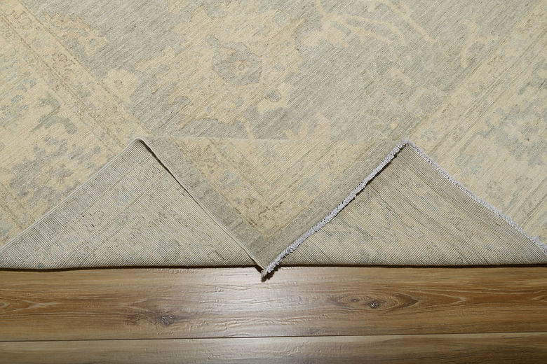 9 x 11.8 ft Hand Knotted Oushak Rug