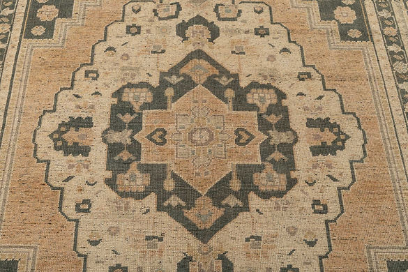 5.5 x 9.6 ft Hand Knotted Oushak Rug