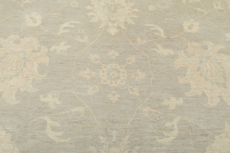 8.2 x 9.11 ft Hand Knotted Oushak Rug