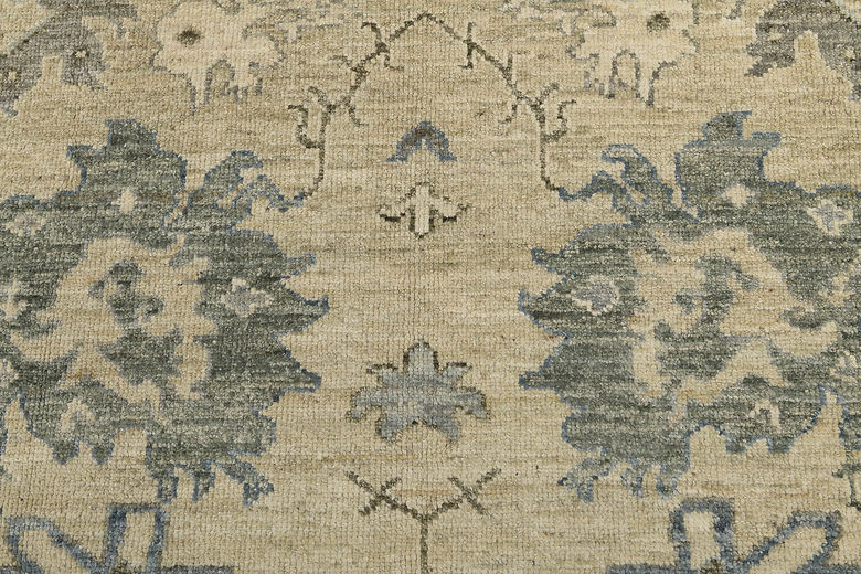 8.6 x 9.11 ft Hand Knotted Oushak Rug