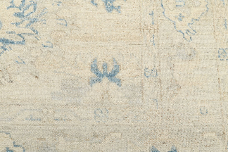 4 x 5.9 ft Hand Knotted Oushak Rug