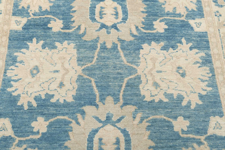4 x 5.9 ft Hand Knotted Oushak Rug