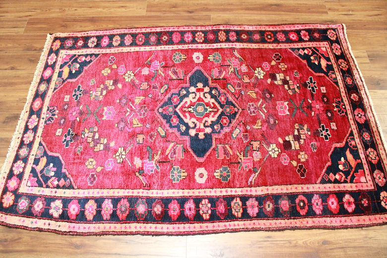 4.5 x 6.7 ft Hand Knotted Persian Hamadan Rug