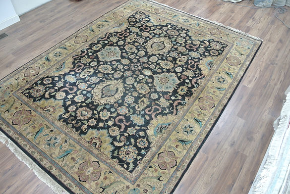 9 x 12 ft Hand Knotted Indian Rug