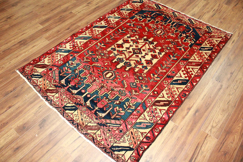5.1 x 7 ft Hand Knotted Persian Bakhtiari Rug
