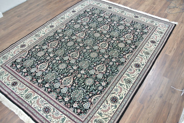 9 x 11.6 ft Hand Knotted Chinese Rug