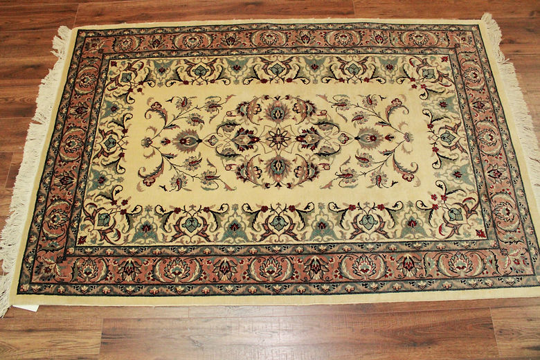 4.1 x 6.2 ft Hand Knotted Pakistani Kashan Rug