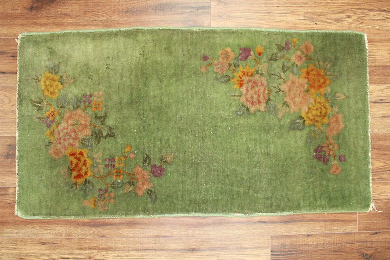 2 x 3.5 ft Hand Knotted Chinese Rug
