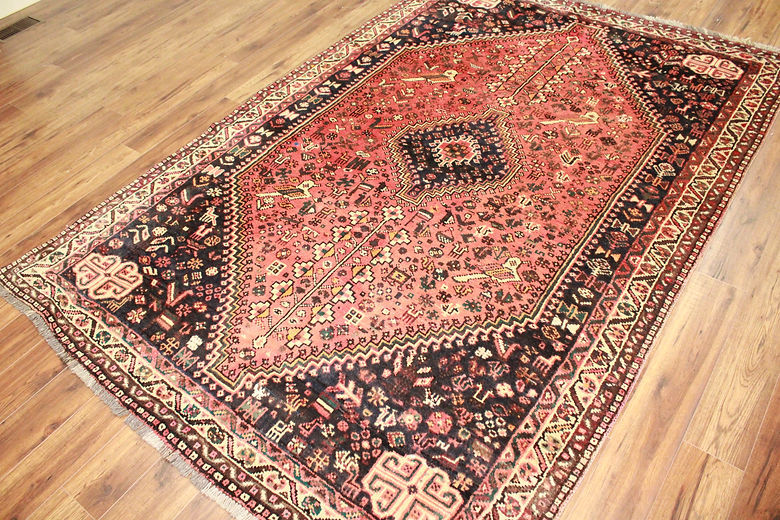 6.4 x 9.5 ft Hand Knotted Persian Shiraz Rug