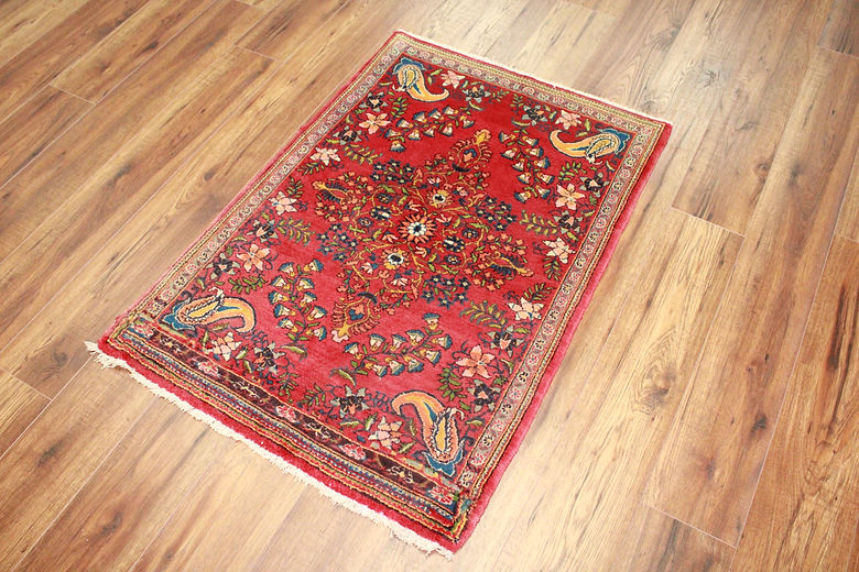 2.4 x 3.5 ft Hand Knotted Persian Kashan Rug