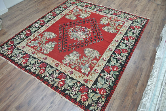 9.3 x 10.4 ft Hand Woven Kilim Rug