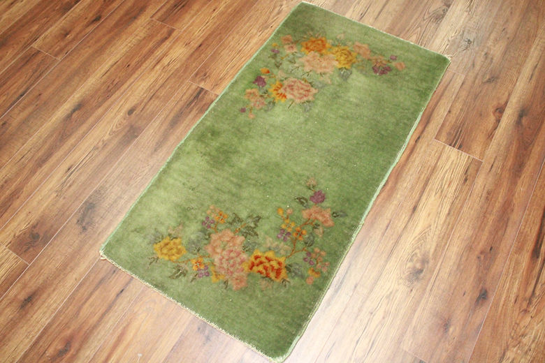 2 x 3.5 ft Hand Knotted Chinese Rug